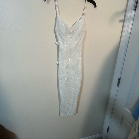 B Darlin Large bow Tie Back White Sequin Dress Size 0 Hoco Bridal Party Formal - Picture 6 of 8